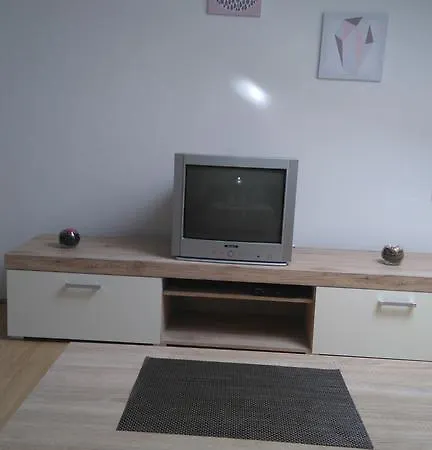 아파트 Apartman Harmony 풀라